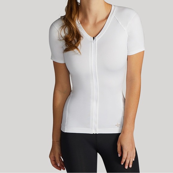 NWOT Full Back Support Shirt Women's
Short Sleeve - Picture 1 of 5